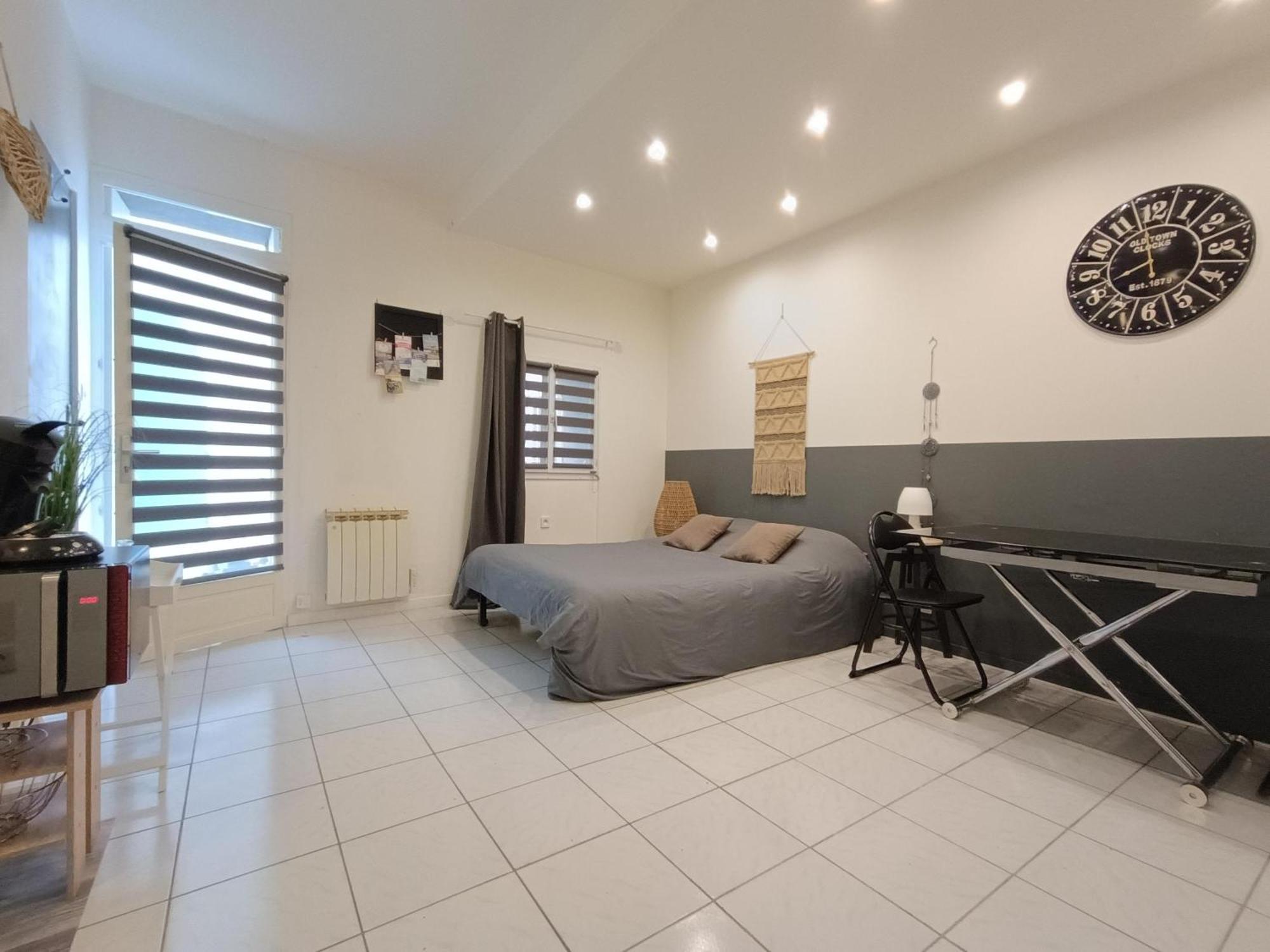 Le Colonel, Studio Au Coeur Du Village En Rez-De-Chaussee D'Une Ancienne Maison 马瑟伊兰 外观 照片
